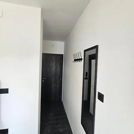 Studio Apartment Apartment *